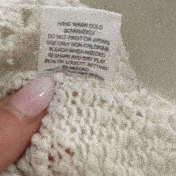 OLIVE & OAK | neutral cream crochet style Sweater, acrylic blend, size medium - Picture 5 of 6